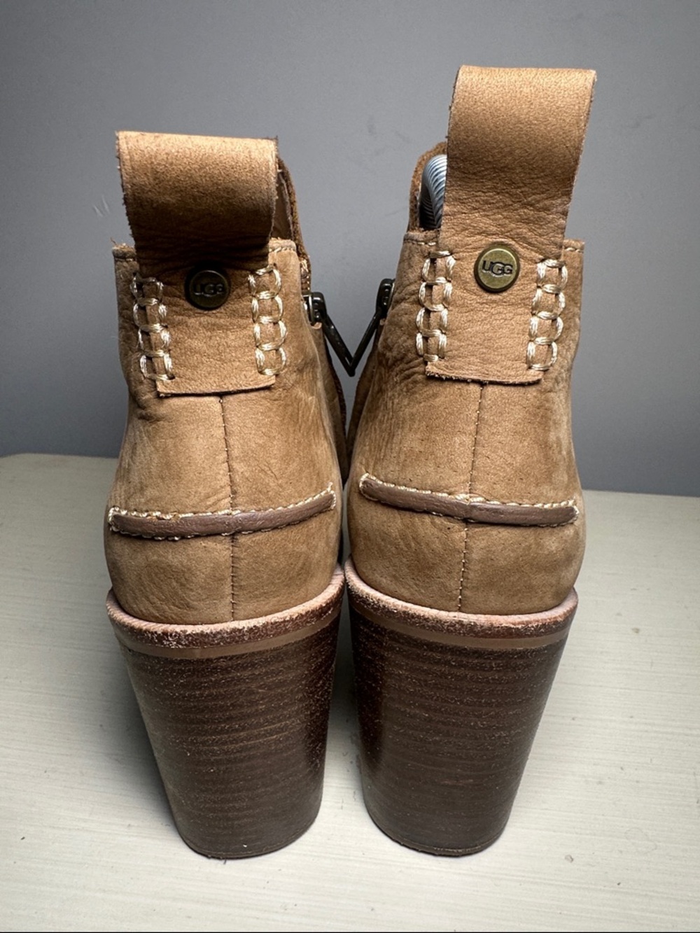 Ugg tan leather pixley Suede Tan Women’s Ankle Bootie - Picture 2 of 8